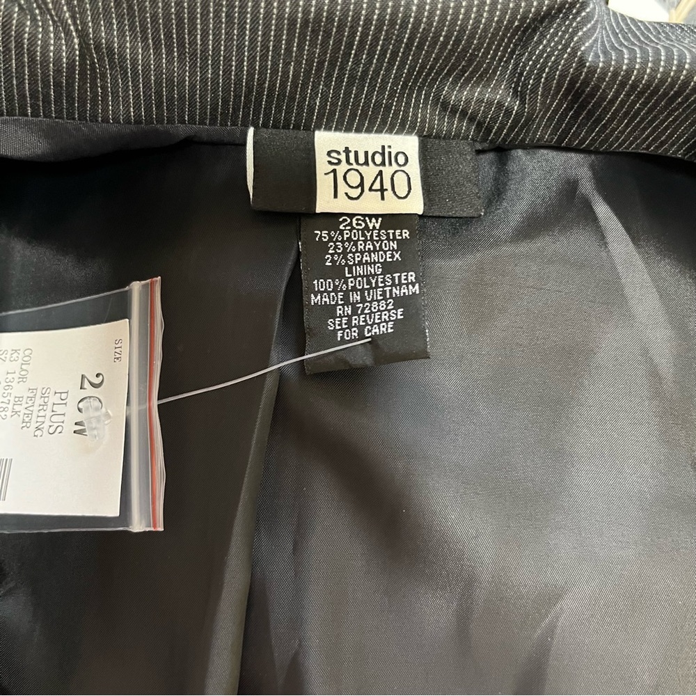 Studio 1940 Black Pinstripe Blazer Size 26W NWT - Picture 8 of 9
